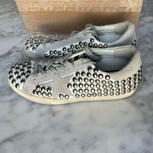 Golden Goose Sneakers